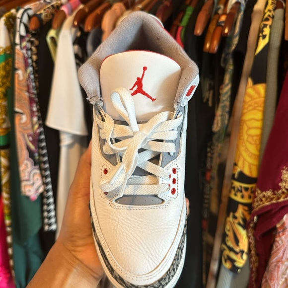 Air Jordan 3 Retro GS Fire Red 6.5Y - Picture 3 of 4